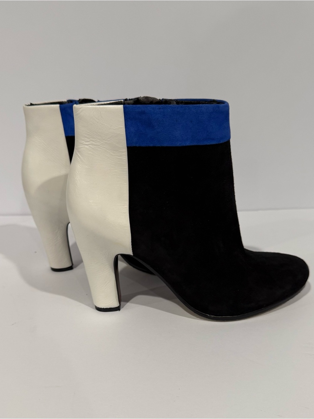 Sam Edelman Women’s “Shay” Black/Blue/White Suede Colorblock Ankle Bootie Zip